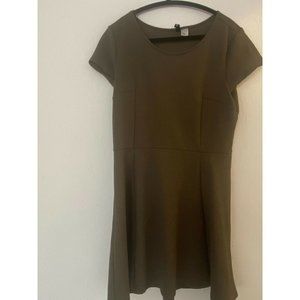 H&M Women's Tunic Tops Blouse Size 14 Green Pullover Short Sleeve